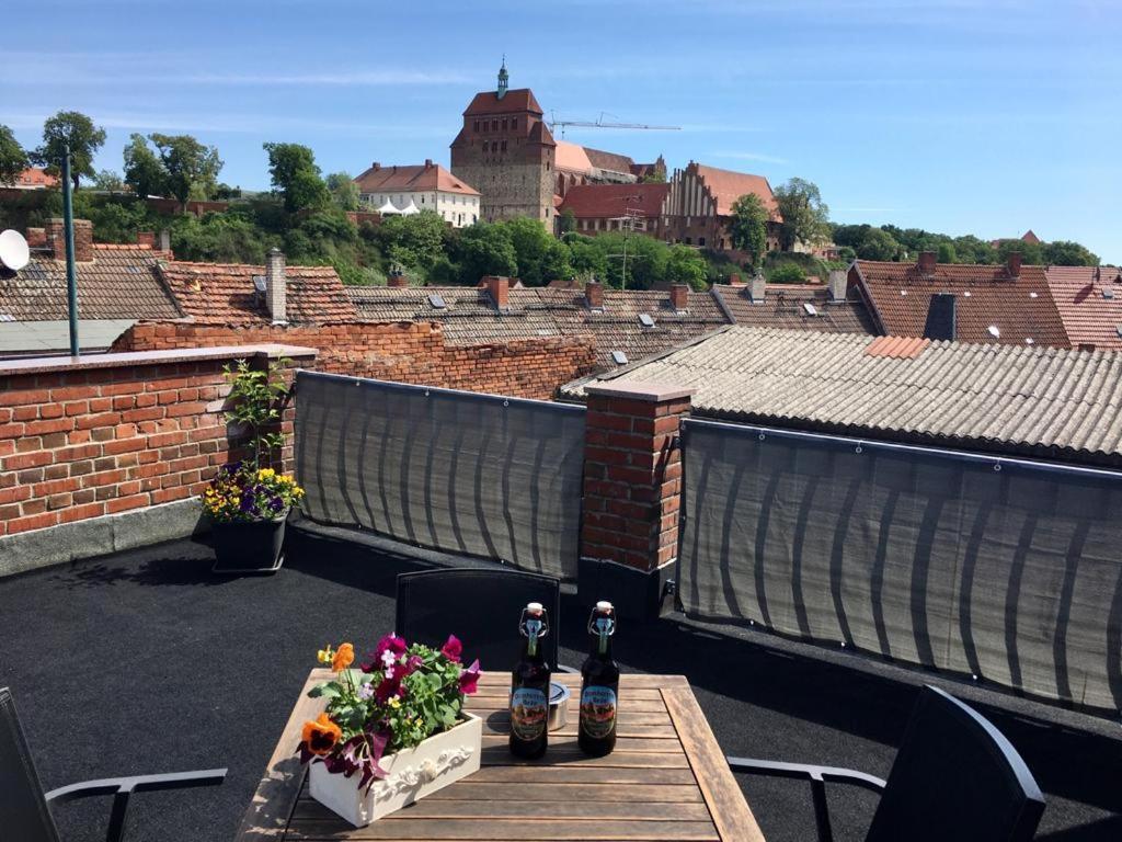 Das Bilderbuchcafe - Ferien Apartment No 5 - Markt 7 Havelberg Buitenkant foto